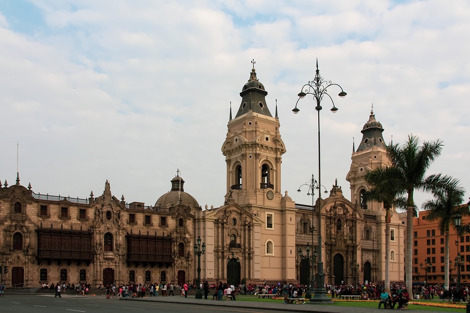 Quels sites touristiques visiter au cours d’un circuit au Pérou ?